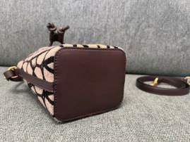 Picture of Valentino Handbags _SKUfw144254989fw